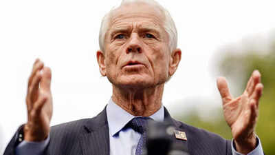 1757393227 peter navarro.jpg