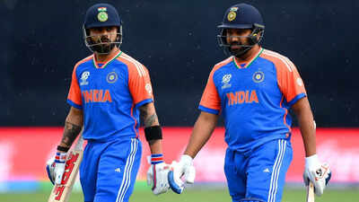 1757915492 virat kohli and rohit sharma.jpg