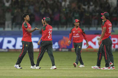 1758736905 emirates asia cup cricket.jpg