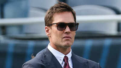 1758768104 tom brady.jpg