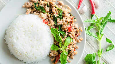 5 health reasons basil should be on your plate every day support digestion balance blood sugar and stay energised.jpg