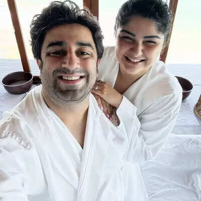 Arjun kapoors sister anshula heads to maldives with fiance rohan thakkar between wedding planning.jpg