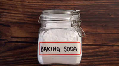 Baking soda water for health improve muscle performance support digestion and understand risks.jpg