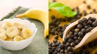 Bananas with black pepper can support liver health and reduce bloating.jpg