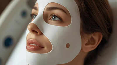 Facial compression bands do they really sculpt your face or just a trend.jpg
