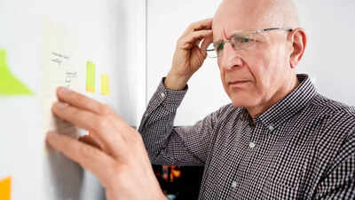 Frontotemporal dementia vs alzheimers disease key differences in symptoms and stages.jpg