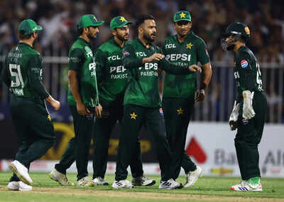 Pakistan v afghanistan uae t20i tri series final.jpg