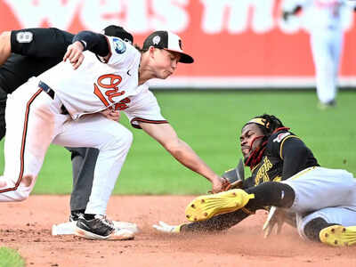 Pittsburgh pirates at baltimore orioles.jpg