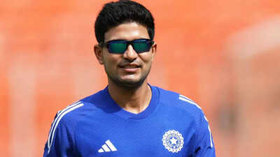 1759589382 shubman gill.jpg