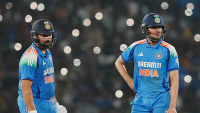 1760008324 rohit sharma and shubman gill.jpg