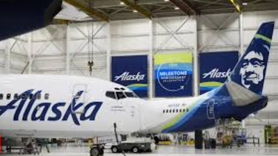 Alaska Air cuts 2025 profit forecast: Fuel, operational issues hit margins; projects lower returns after IT outage 1761287177 unnamed file.jpg