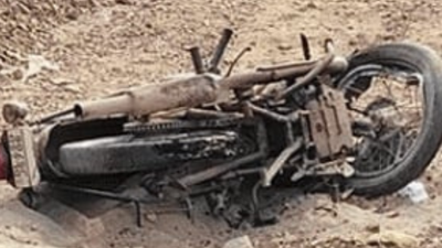 3 bikers on murthal outing die in delhi flyover crash.jpg