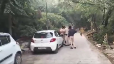 A wanted criminal koku pahadia was injured in a brief gunfight with delhi police in mehrauli on saturday.jpg