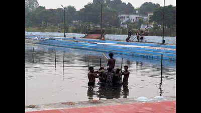Barricades set up in pond.jpg