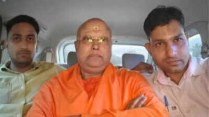 Delhi police apprehended swami chaitanyananda saraswati.jpg