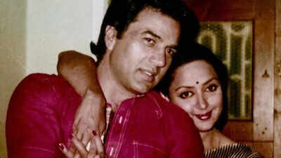 Dharmendra hema bobby.jpg