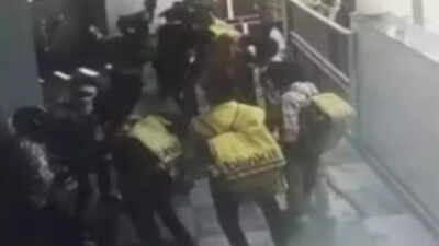 Dispute over change for a rs 474 delivery escalated into violence in bhopal.jpg