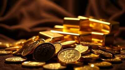 Gleaming gold hoard unveiled.jpg