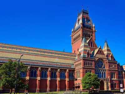 Harvard’s Class of 2029: Financial aid grows for students, while minority enrollment drops Harvard.jpg