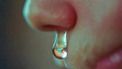 How the color of your snot can indicate health issues.jpg