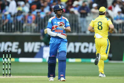 Ind vs aus 1st odi.jpg