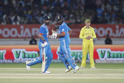 India v australia odi series game 3.jpg