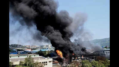 Major fire guts factory in rabale midc in navi mumbai no one hurt.jpg