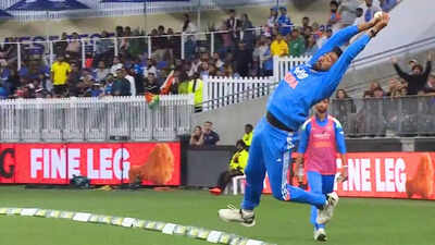 Mohammed siraj screengrab.jpg