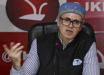 Omar abdullah addresses media in jammu.jpg