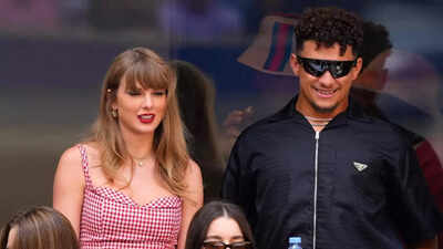 Patrick mahomes taylor swift chiefs jaguars.jpg