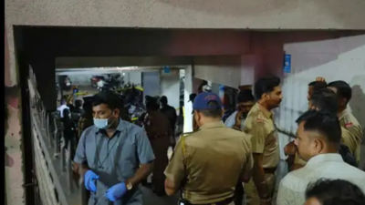 Pune police have detained gangster bandu andekar and six others from outside maharashtra in connection with the murder of ayush komkar.jpg