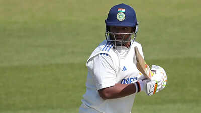 Sarfaraz khan.jpg
