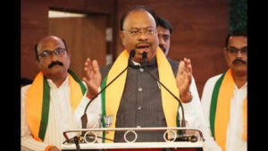 Uddhavraj meeting just a family affair has no political significance bawankule.jpg