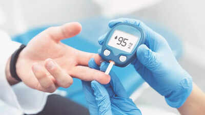 Understanding hypoglycemia know the causes and effective ways to manage low blood sugar.jpg