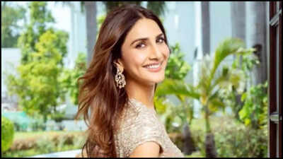 Vaani kapoor.jpg