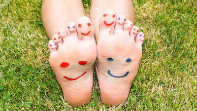 What your feet say about your heart health doctors warn these hidden signs could be deadly.jpg
