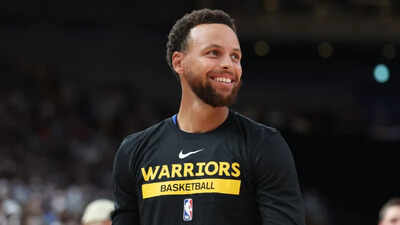 1763772653 stephen curry.jpg