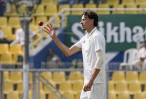 1764145531 ind vs sa 2nd test match day 3.jpg