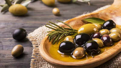 Olives39 health benefits how green and black olives boost heart brain and overall wellness.jpg