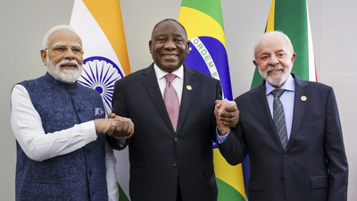 Pm modi with cyril ramaphosa and lula da silva at ibsa meet.jpg