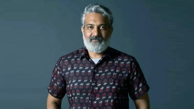Ss rajamouli praises mahesh babu fans39 patience after technical delays at 39varanasi39 launch says 39you39re as disciplined as your idol39.jpg
