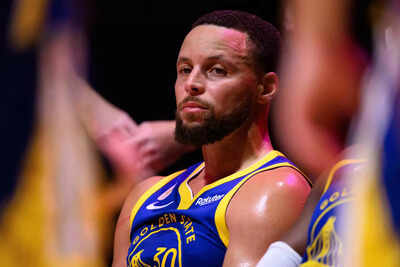 Stephen curry is playing tonight november 18.jpg