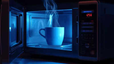 Stop microwaving water and milk know the hidden dangers and health risks.jpg