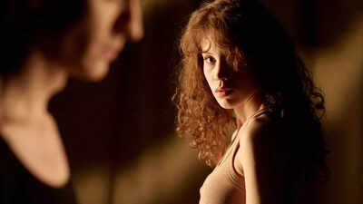 What is paperclipping and why your ex keeps coming back experts explain the toxic dating trend.jpg