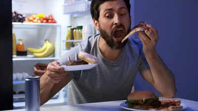 Why you wake up hungry common causes and how to stop nighttime hunger.jpg