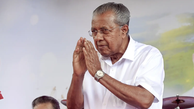 1764628625 kerala cm pinarayi vijayan.jpg