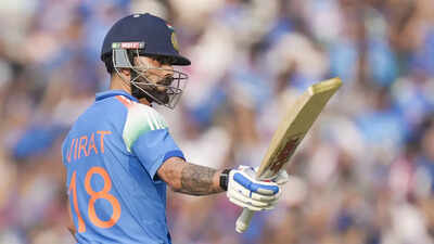 1764833615 virat kohli.jpg