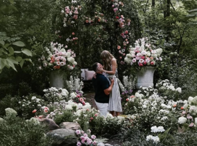 1766004572 travis kelce and taylor swift.jpg