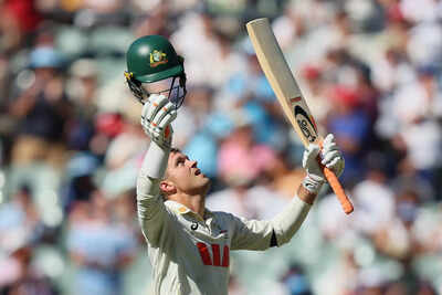 Carey39s hometown century and khawaja39s 82 help australia reach 326 8 on day 1 of 3rd ashes test.jpg