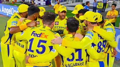Dhoni 1612 ipl.jpg